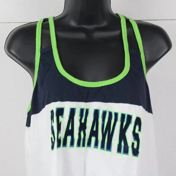 TEAM APPAREL - Picture 2 of 6